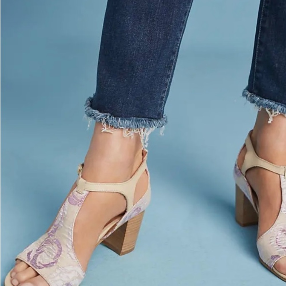 Anthropologie ALL BLACK Pink Floral Brocade Sandals Shoes Size 7